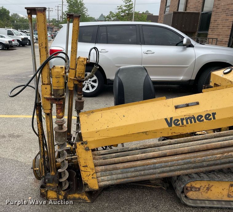 image for item LJ9759 1996 Vermeer D7X11  directional boring unit