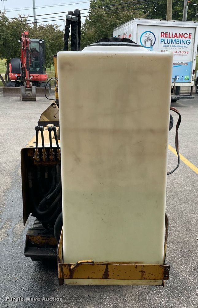 image for item LJ9759 1996 Vermeer D7X11  directional boring unit