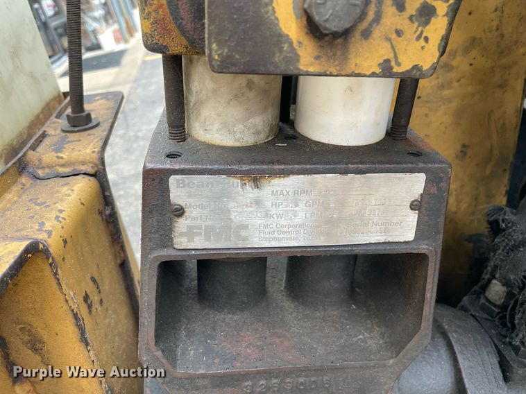 image for item LJ9759 1996 Vermeer D7X11  directional boring unit