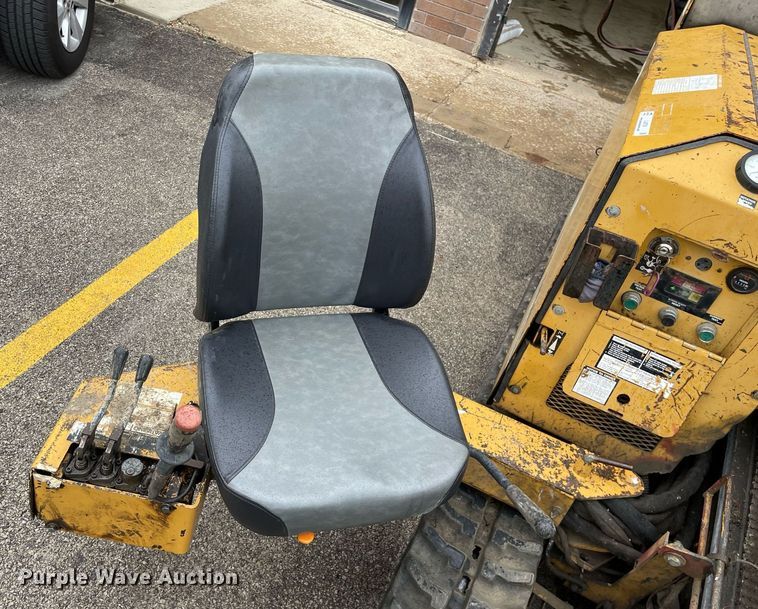 image for item LJ9759 1996 Vermeer D7X11  directional boring unit