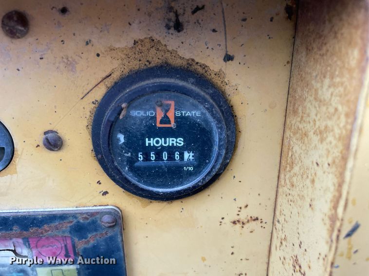 image for item LJ9759 1996 Vermeer D7X11  directional boring unit