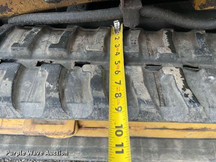 image for item LJ9759 1996 Vermeer D7X11  directional boring unit