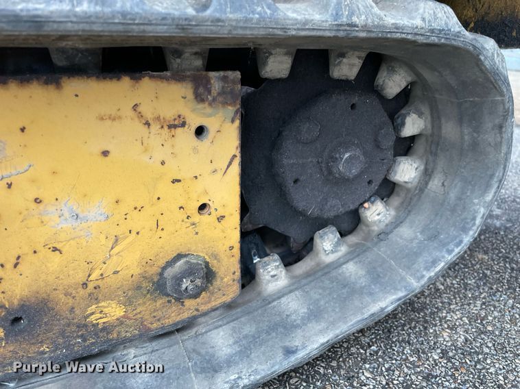 image for item LJ9759 1996 Vermeer D7X11  directional boring unit