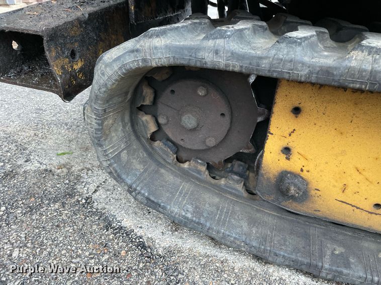 image for item LJ9759 1996 Vermeer D7X11  directional boring unit