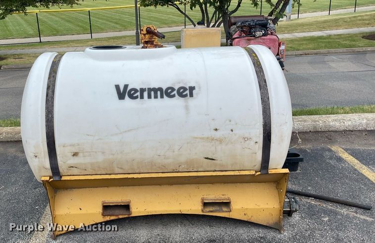 image for item LJ9760 Vermeer  fluid mixing system