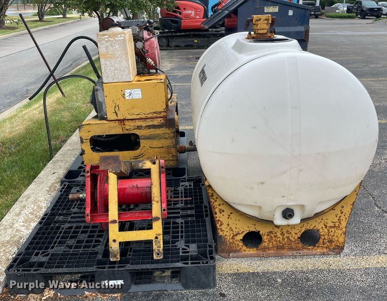 image for item LJ9760 Vermeer  fluid mixing system