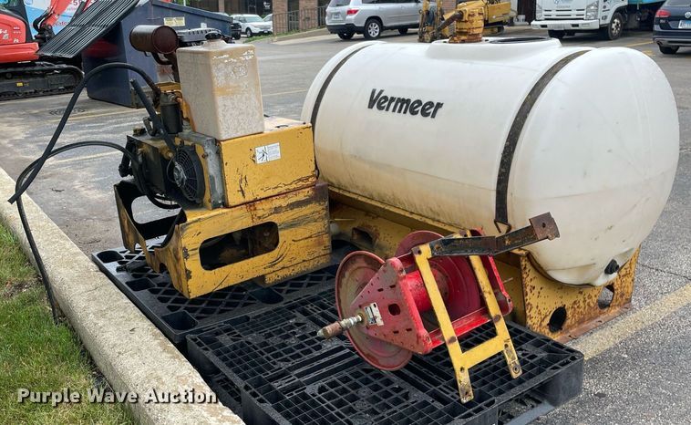 image for item LJ9760 Vermeer  fluid mixing system