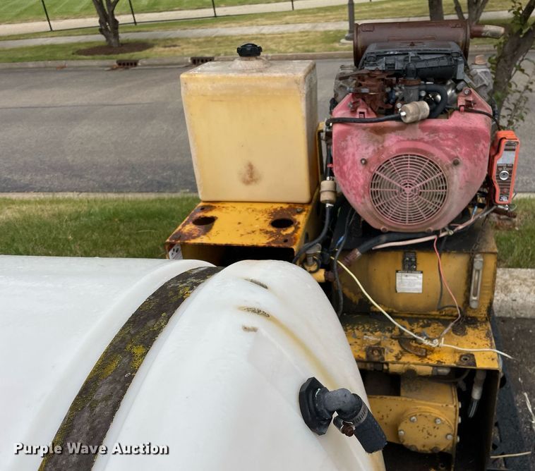 image for item LJ9760 Vermeer  fluid mixing system