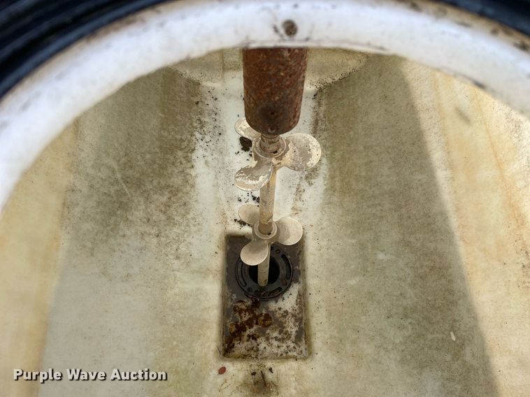 image for item LJ9760 Vermeer  fluid mixing system