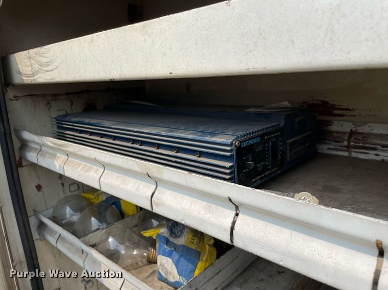 image for item LJ9762 1993 International 4700  bucket truck