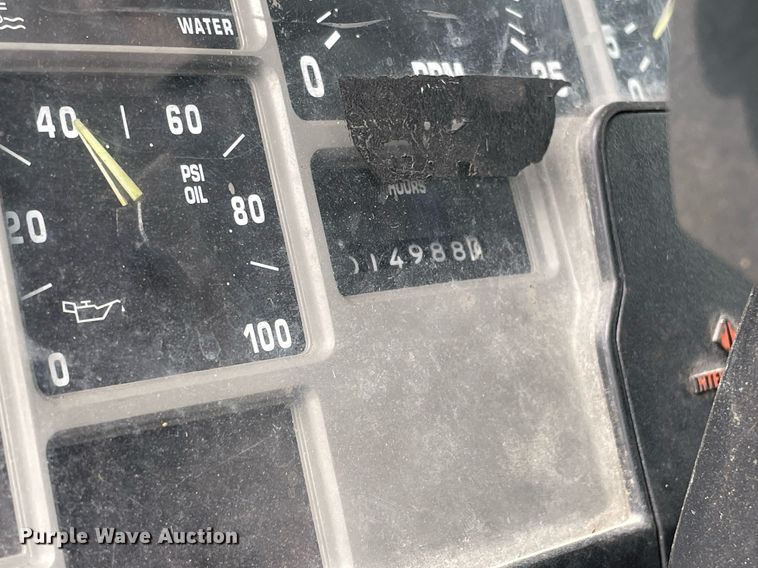 image for item LJ9762 1993 International 4700  bucket truck