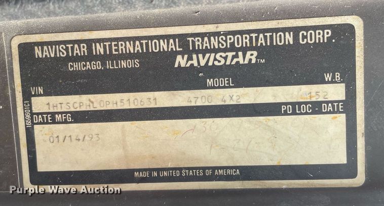 image for item LJ9762 1993 International 4700  bucket truck