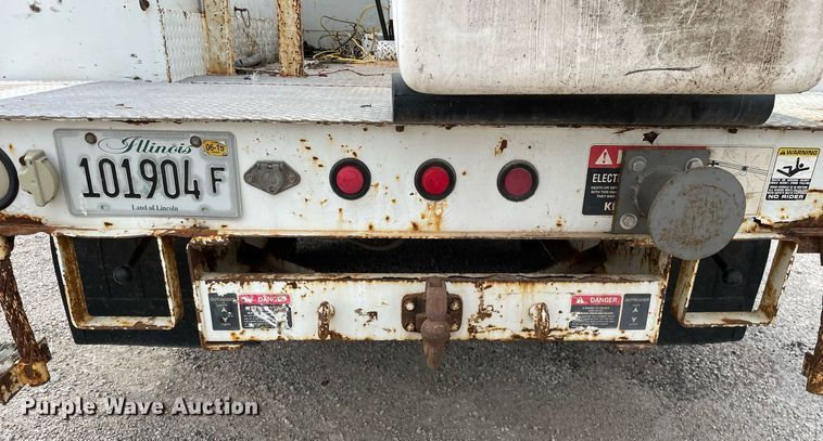 image for item LJ9765 1996 Chevrolet C3500  bucket truck