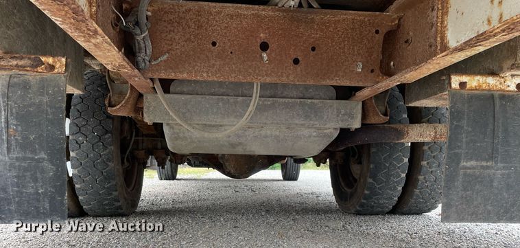 image for item LJ9765 1996 Chevrolet C3500  bucket truck