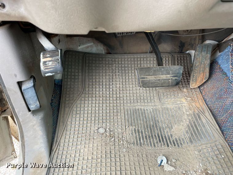 image for item LJ9765 1996 Chevrolet C3500  bucket truck