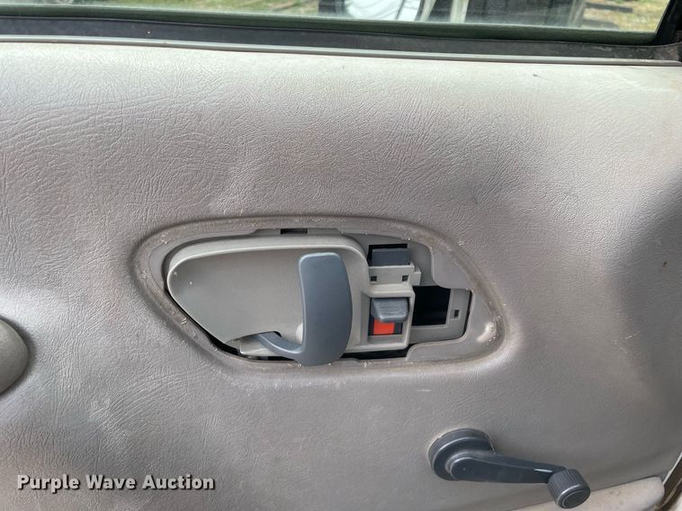 image for item LJ9765 1996 Chevrolet C3500  bucket truck