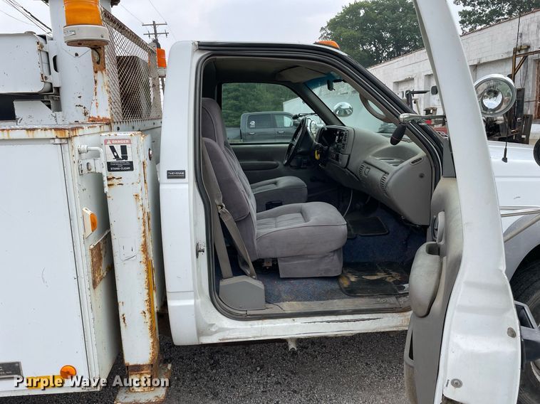 image for item LJ9765 1996 Chevrolet C3500  bucket truck