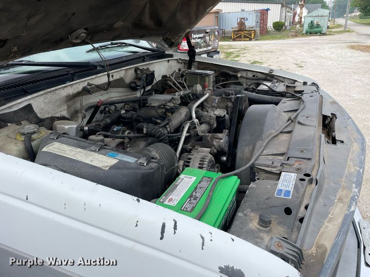 image for item LJ9765 1996 Chevrolet C3500  bucket truck