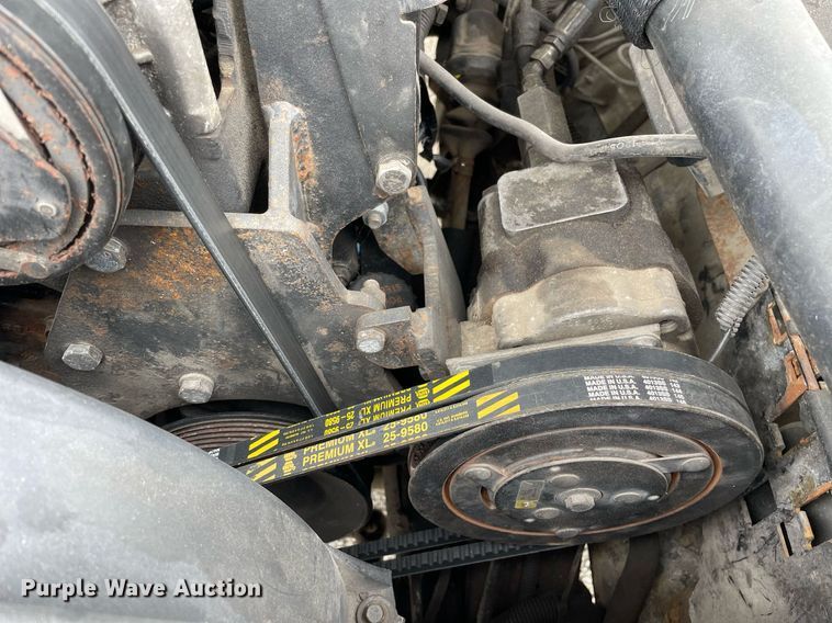 image for item LJ9765 1996 Chevrolet C3500  bucket truck