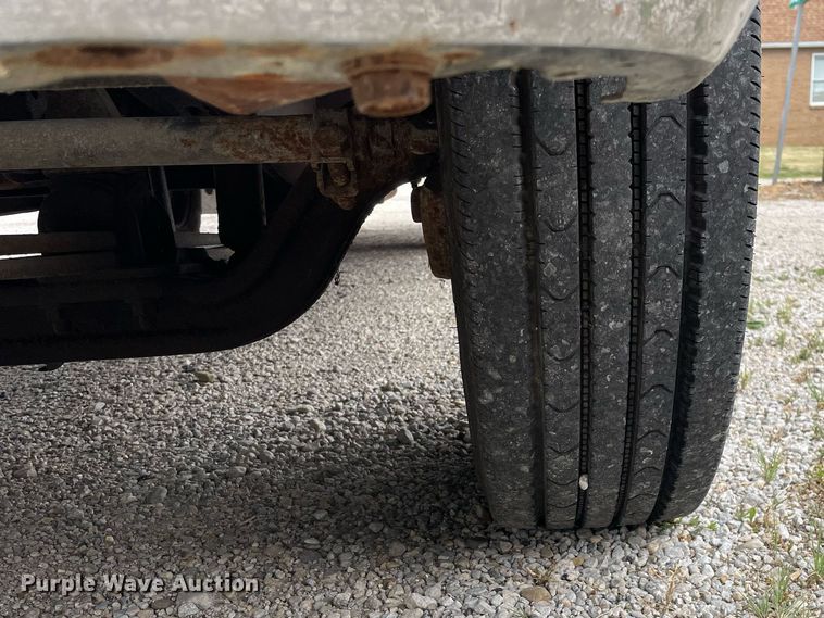 image for item LJ9765 1996 Chevrolet C3500  bucket truck