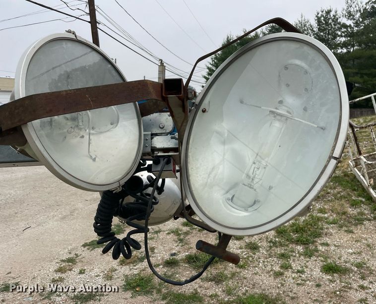 image for item LJ9767 2013 Wacker Neuson LTN6K  light plant