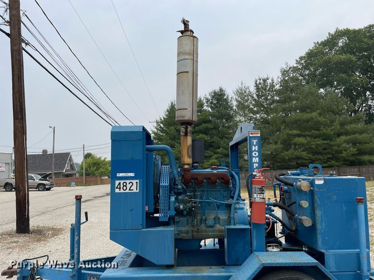 image for item LJ9768 2001 Thompson  hydraulic pump