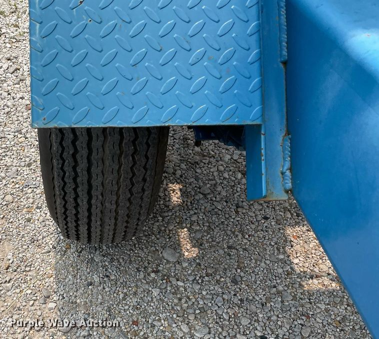 image for item LJ9768 2001 Thompson  hydraulic pump