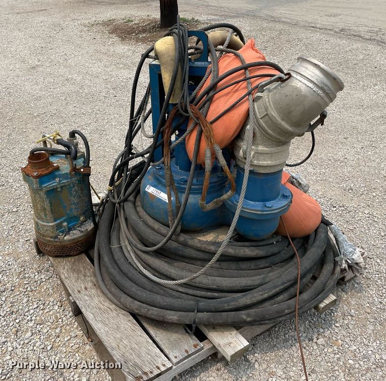 image for item LJ9768 2001 Thompson  hydraulic pump