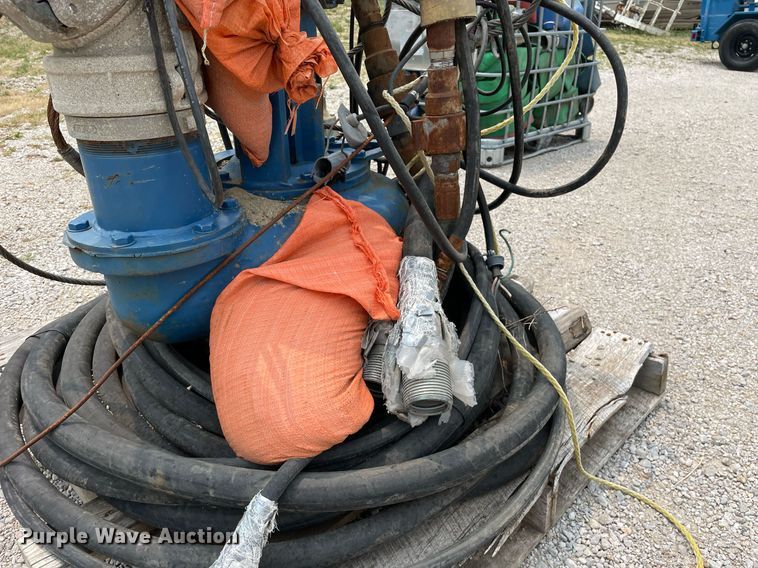 image for item LJ9768 2001 Thompson  hydraulic pump