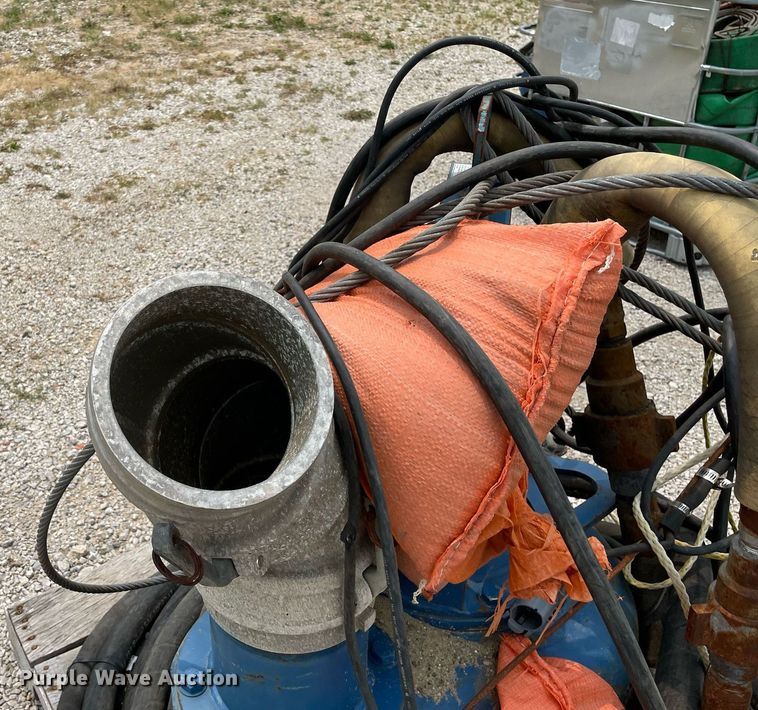 image for item LJ9768 2001 Thompson  hydraulic pump