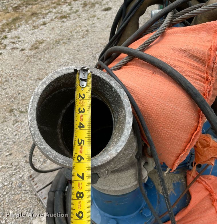 image for item LJ9768 2001 Thompson  hydraulic pump