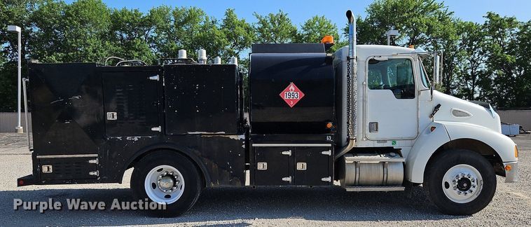 image for item LL9267 2001 Kenworth T300  fuel truck