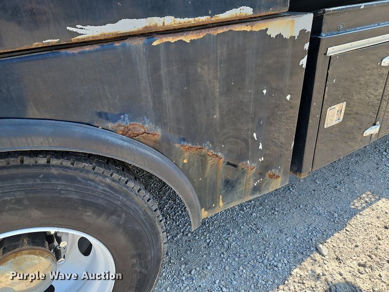 image for item LL9267 2001 Kenworth T300  fuel truck