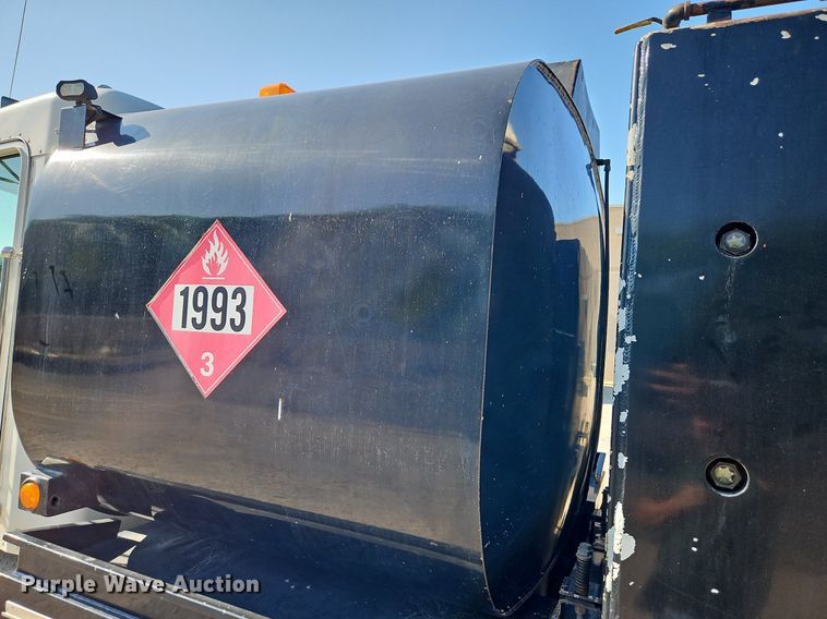 image for item LL9267 2001 Kenworth T300  fuel truck