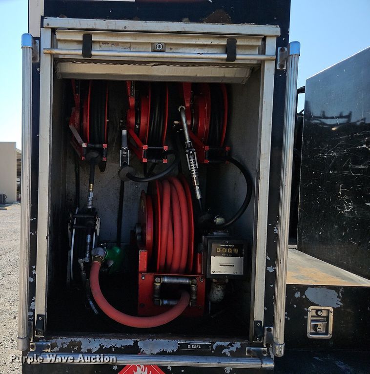 image for item LL9267 2001 Kenworth T300  fuel truck