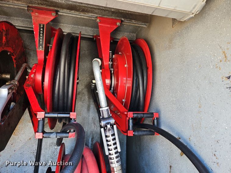 image for item LL9267 2001 Kenworth T300  fuel truck