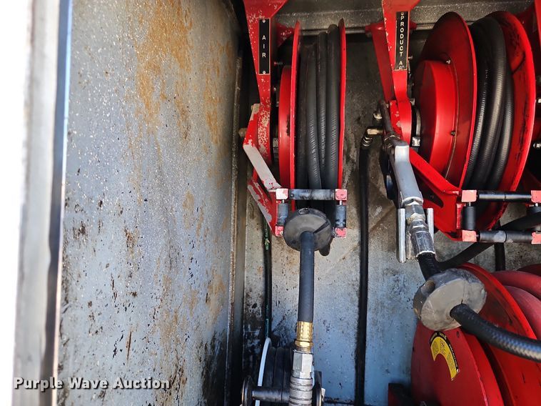 image for item LL9267 2001 Kenworth T300  fuel truck