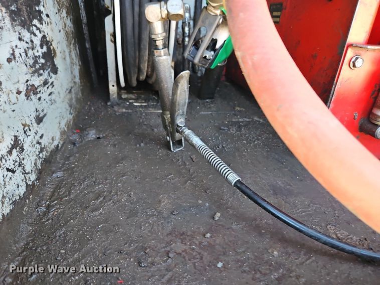 image for item LL9267 2001 Kenworth T300  fuel truck