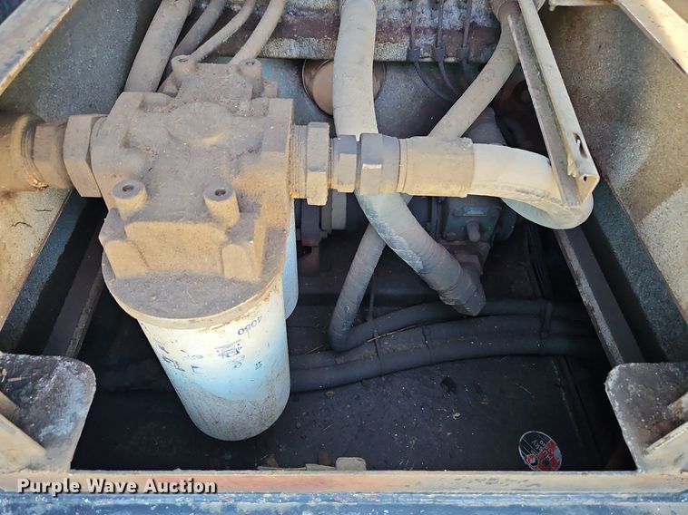 image for item LL9267 2001 Kenworth T300  fuel truck