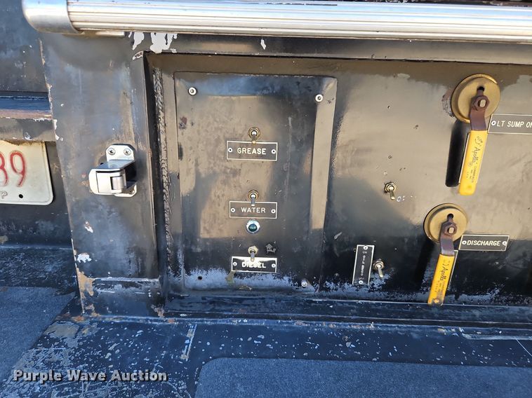 image for item LL9267 2001 Kenworth T300  fuel truck