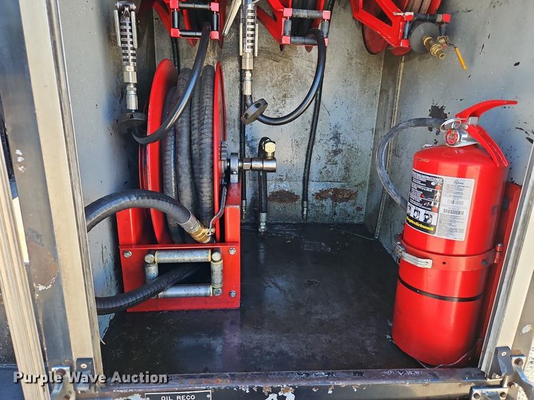 image for item LL9267 2001 Kenworth T300  fuel truck