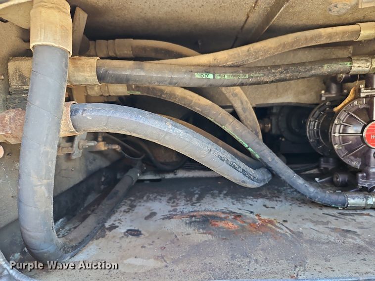 image for item LL9267 2001 Kenworth T300  fuel truck