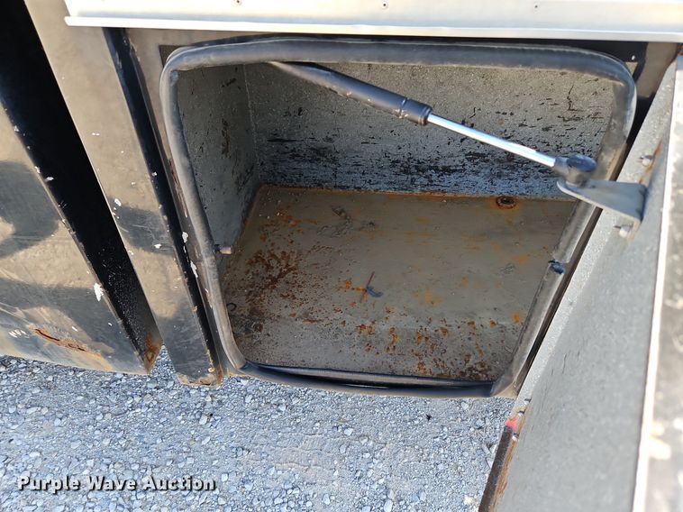 image for item LL9267 2001 Kenworth T300  fuel truck