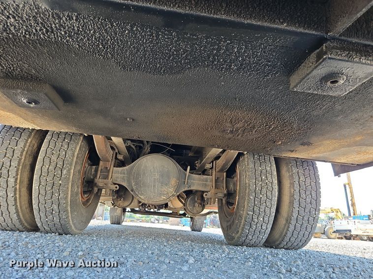 image for item LL9267 2001 Kenworth T300  fuel truck