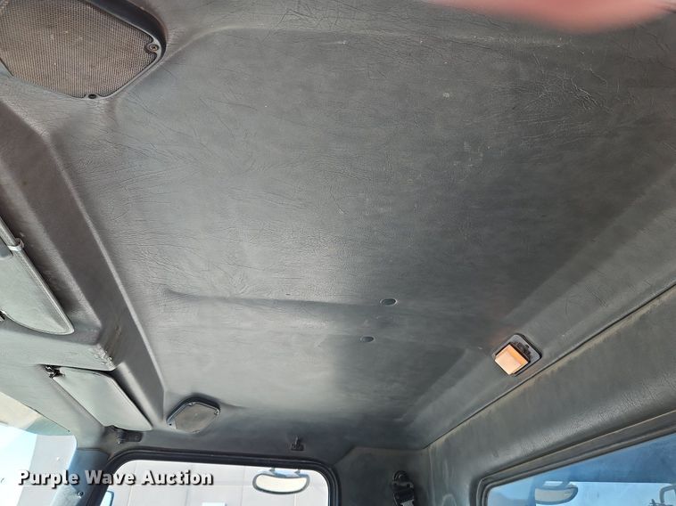 image for item LL9267 2001 Kenworth T300  fuel truck