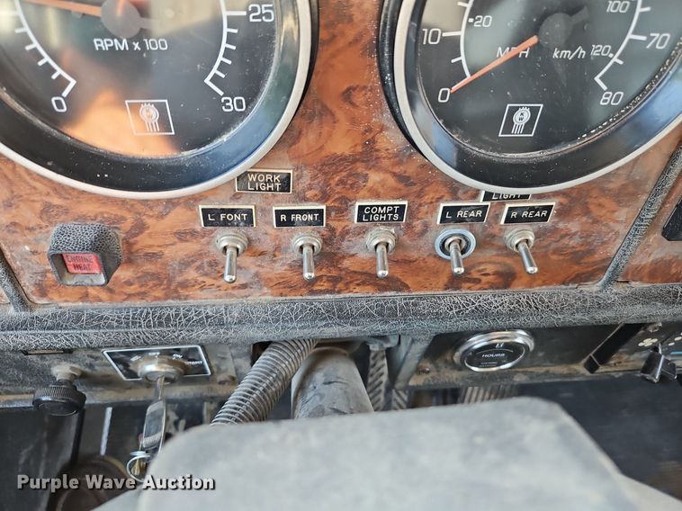 image for item LL9267 2001 Kenworth T300  fuel truck