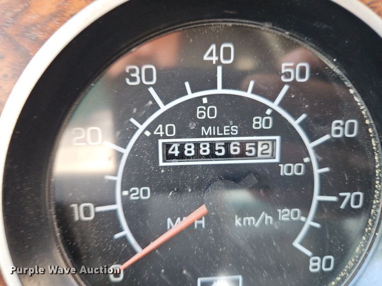 image for item LL9267 2001 Kenworth T300  fuel truck