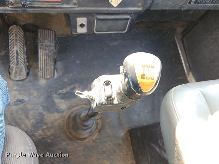 image for item LL9267 2001 Kenworth T300  fuel truck