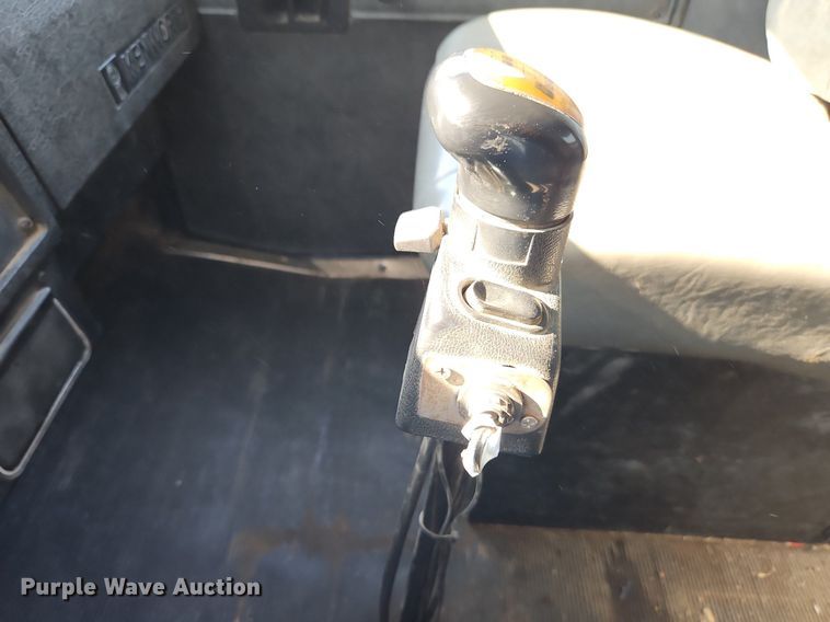 image for item LL9267 2001 Kenworth T300  fuel truck