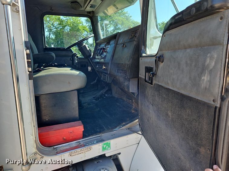 image for item LL9267 2001 Kenworth T300  fuel truck